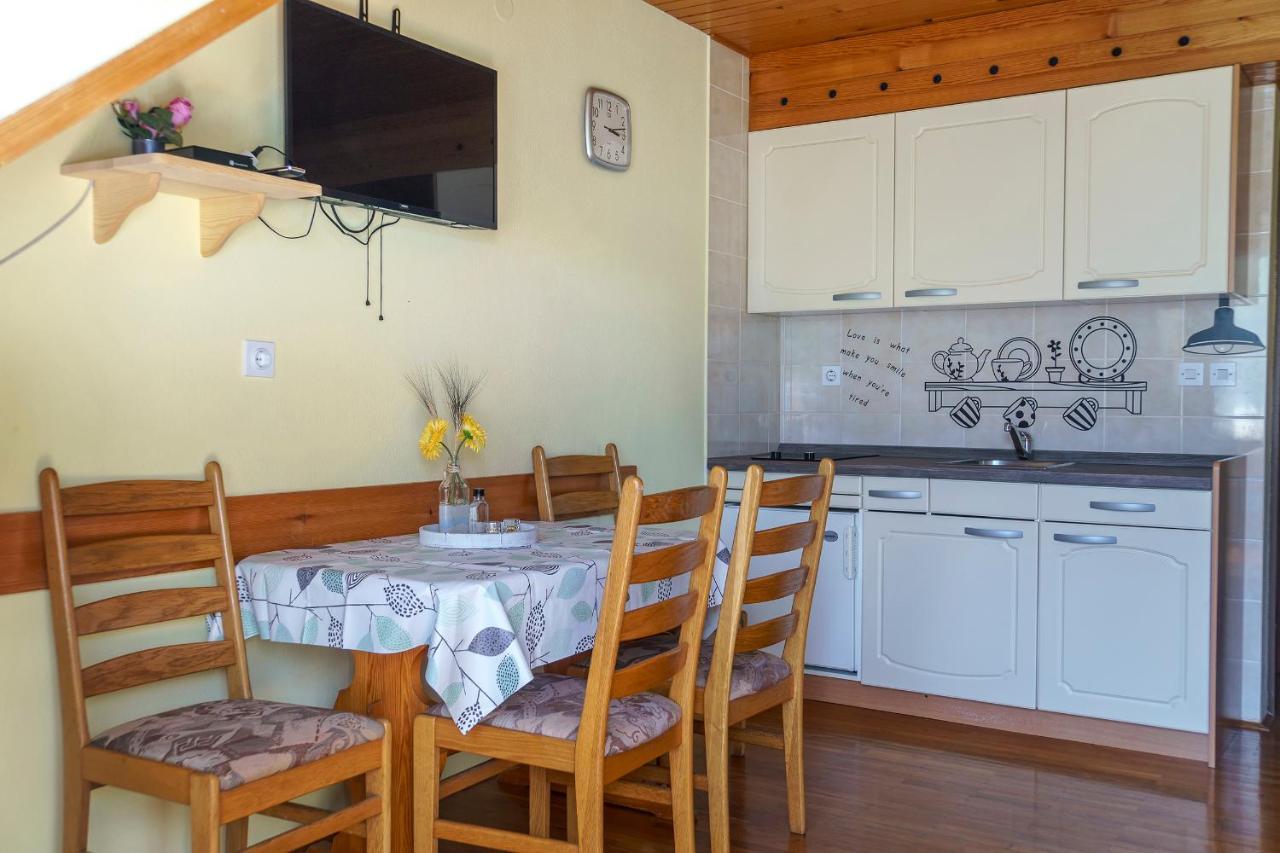 Apartments Zakrasnik Škofja Loka Eksteriør bilde