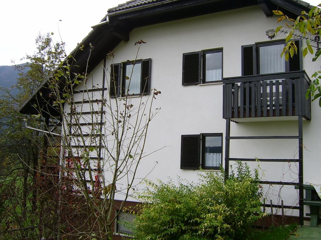 Apartments Zakrasnik Škofja Loka Rom bilde