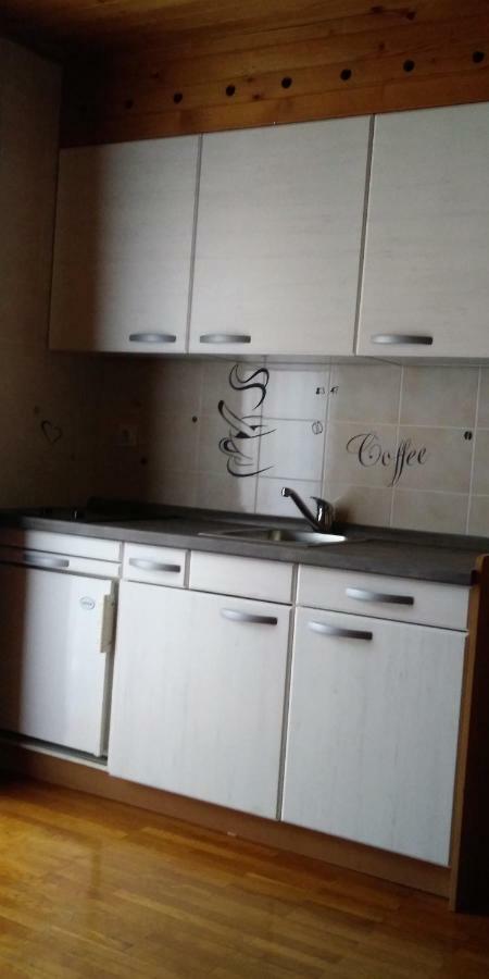 Apartments Zakrasnik Škofja Loka Eksteriør bilde
